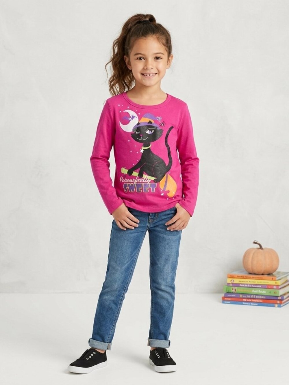 Cat Graphic Tee size L (10/12) Pink Long Sleeve